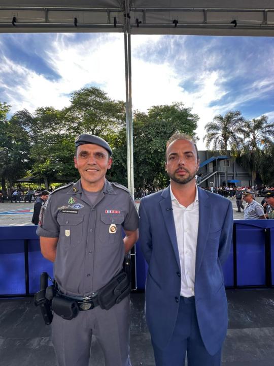 Foto 3 de 4 — Prefeito Manoel acompanha solenidade de abertura dos portões na Escola Superior de Sargentos da Polícia Militar